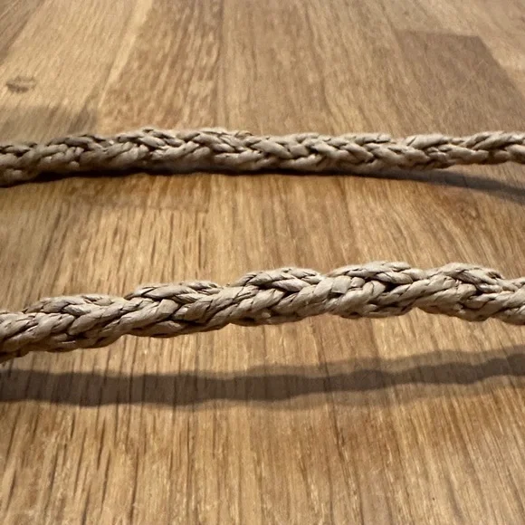 *last chance* Shein | Stylish Tan Woven Handbag - Picture 7 of 12